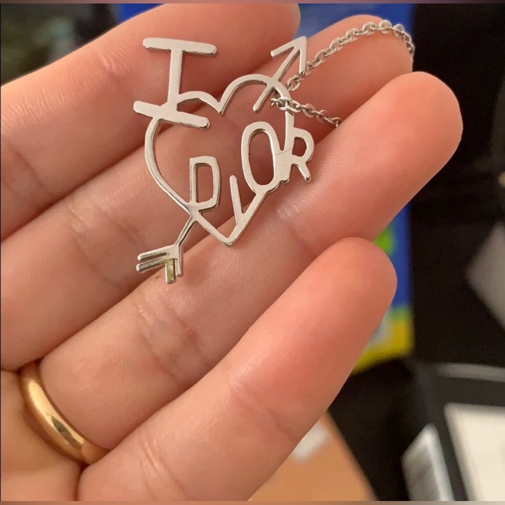I heart Dior silver necklace